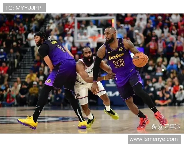 2010年NBA总决赛回顾魔术与湖人之间的激烈对决与精彩瞬间分析