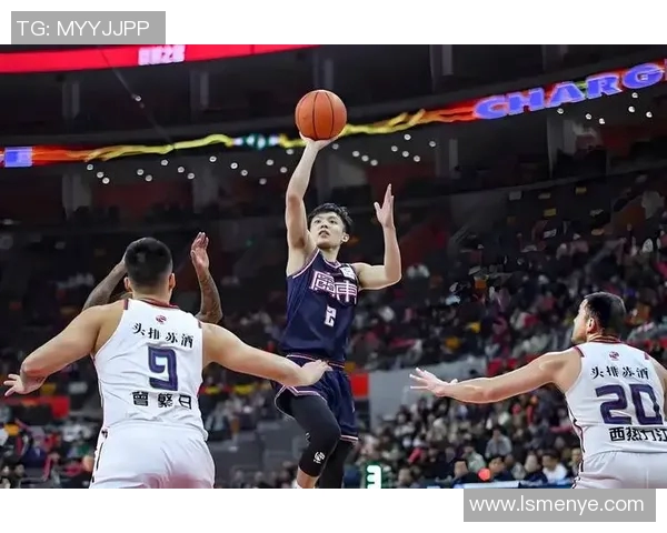 CBA广东队与北京队对决分析及赛季表现展望